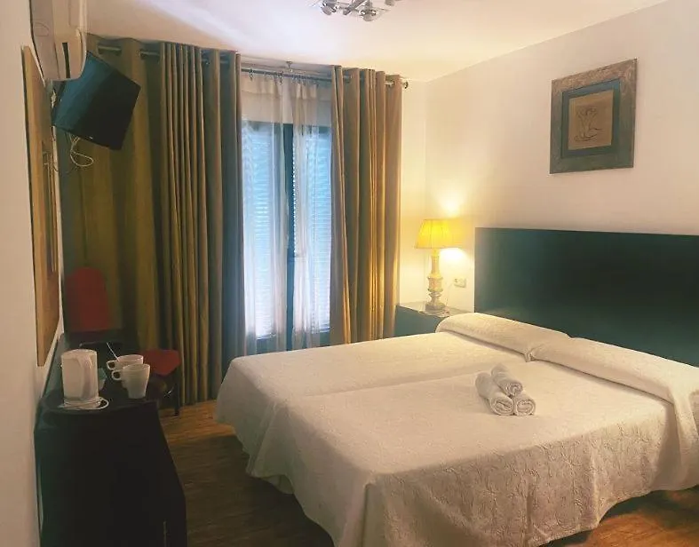 ** Maison d'hôtes Hostal Tres Soles Nerja Espagne