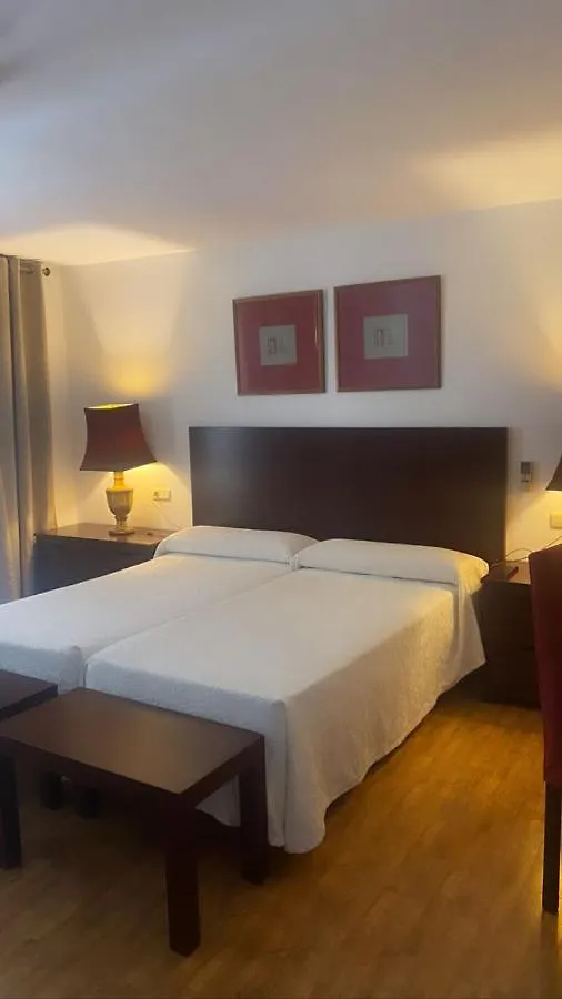 Maison d'hôtes Hostal Tres Soles Nerja