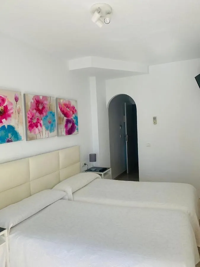Hostal Tres Soles Nerja 2*,  Espagne