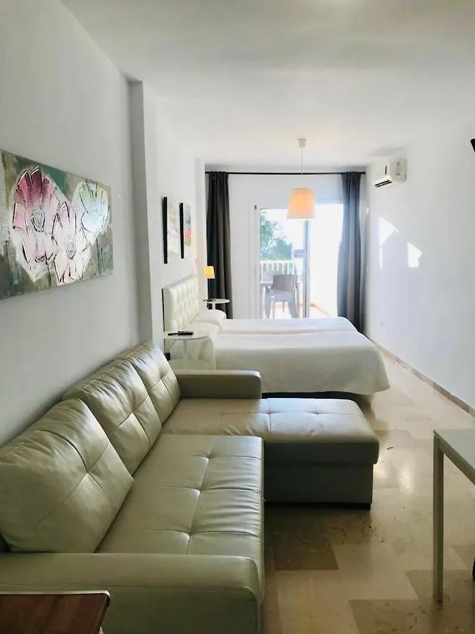 Maison d'hôtes Hostal Tres Soles Nerja