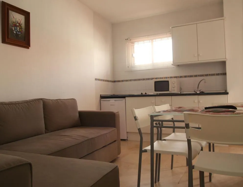 Hostal Tres Soles Nerja Maison d'hôtes