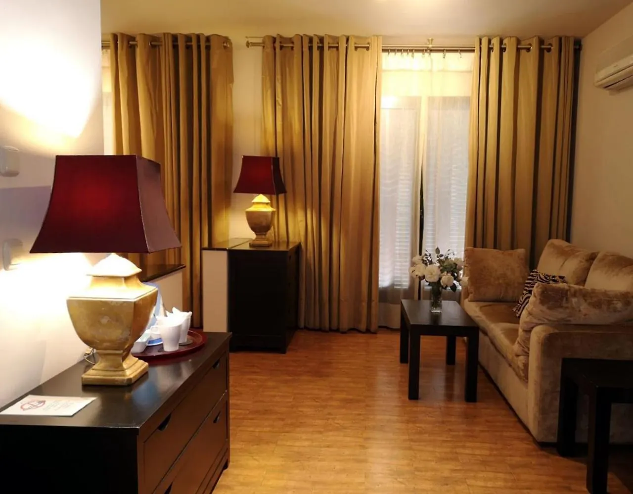 Hostal Tres Soles Nerja Maison d'hôtes