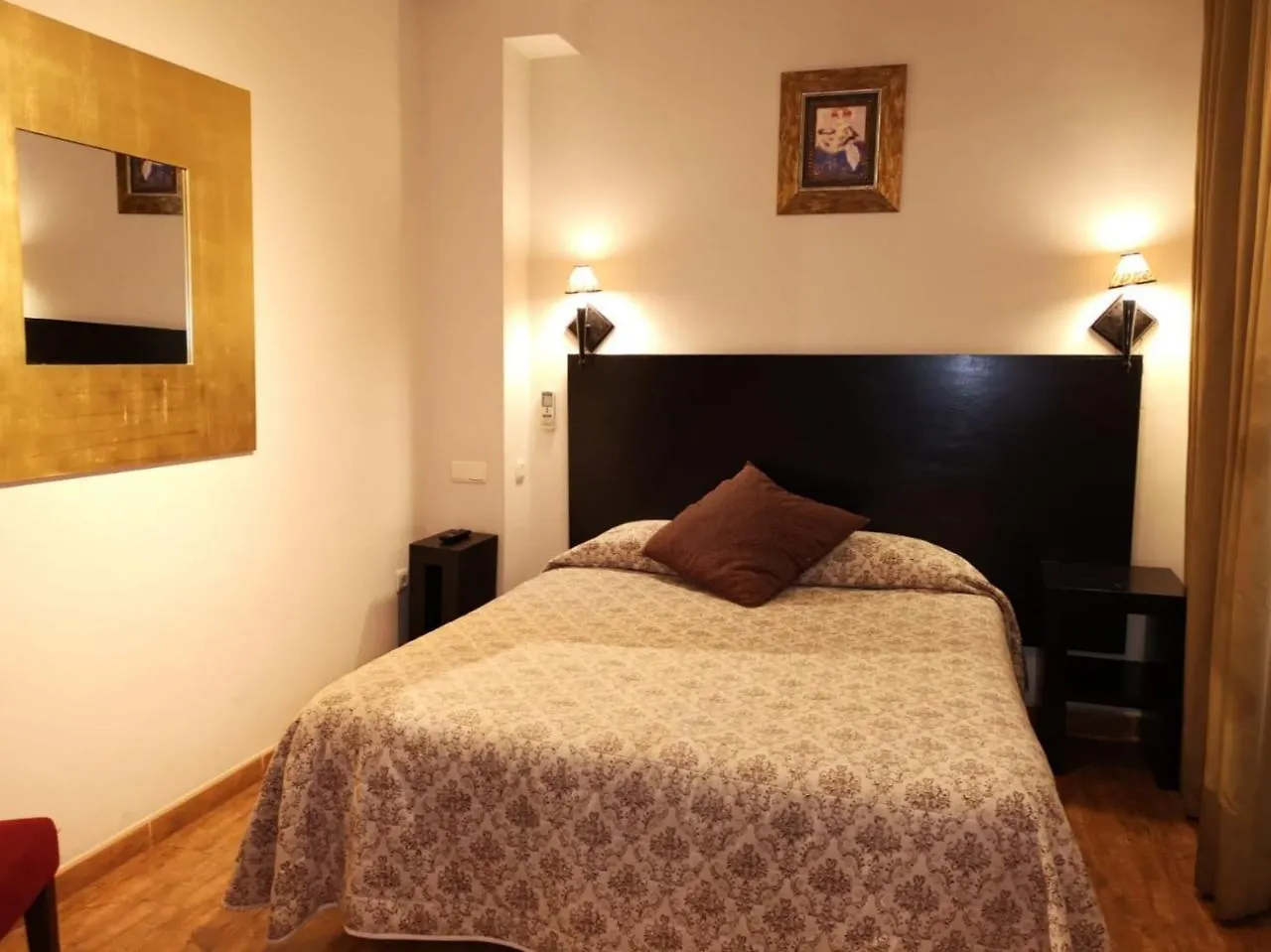 Pensjonat Hostal Tres Soles Nerja
